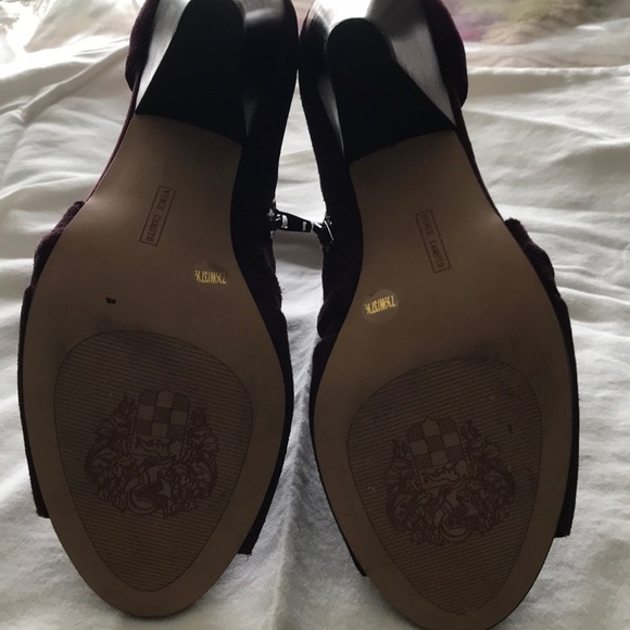 Suede Boots. - Picture 3 of 7